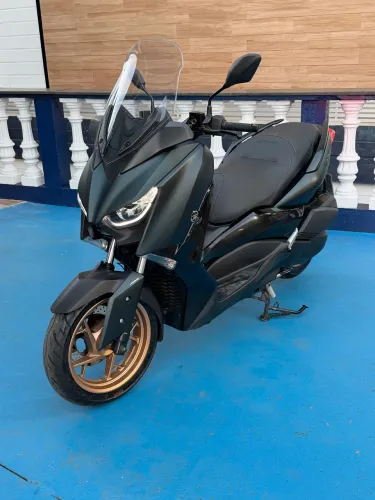XMAX 2024 apenas 6.900km