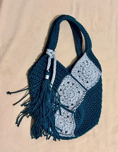 Bolsa versátil em crochê