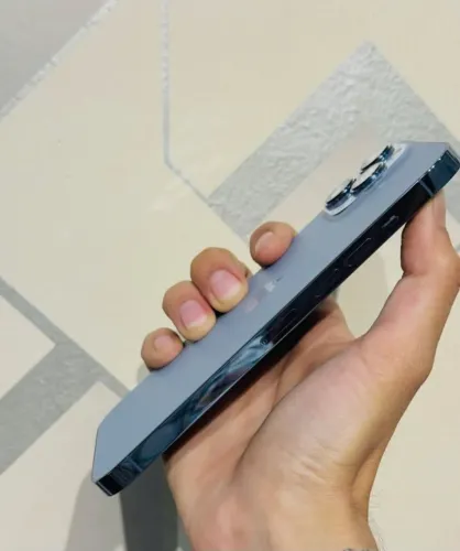 Iphone muito bom e conservado