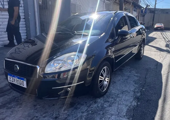 Fiat Linea Essence Dualogic 1.8 Flex 16V 4P 2012