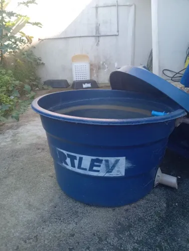 Caixa d'água 100 litros