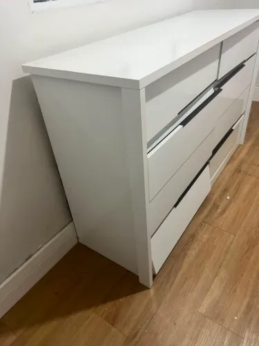 CÔMODA VAI FO JEITO QUE ESTÁ NA FOTO