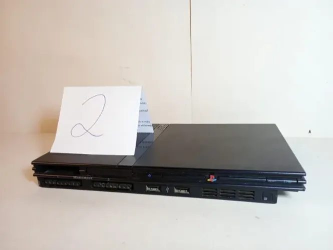 PS2 Slim Sucata SCPH-75007 Para Peças / Conserto (Sem Lente / Não Testado)