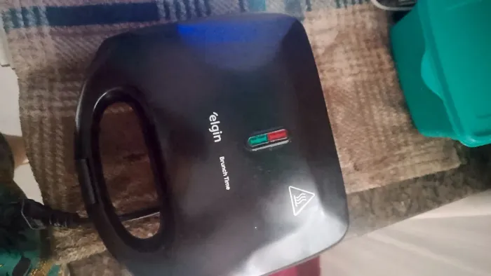 liquidificador e sanduicheira elétrica