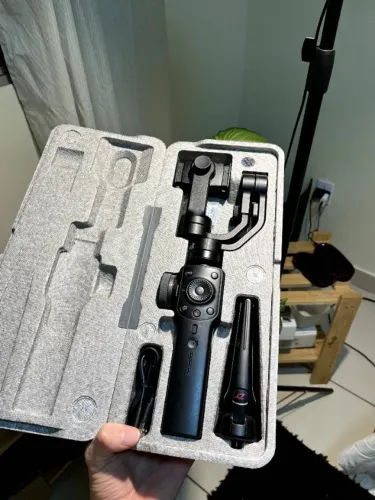Gimbal Zhiyun Smooth 4 - Estabilizador para celular