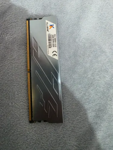 Memória RAM Kllisre DDR4 de 16 GB, 3200 MHz, CL22, modelo PC4-25600U.