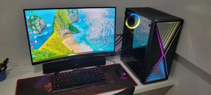 PC GAMER COM MONITOR ACER 27 TELA