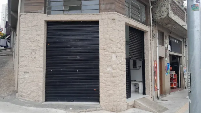 Casa comercial para locação em Imirim, 120m²