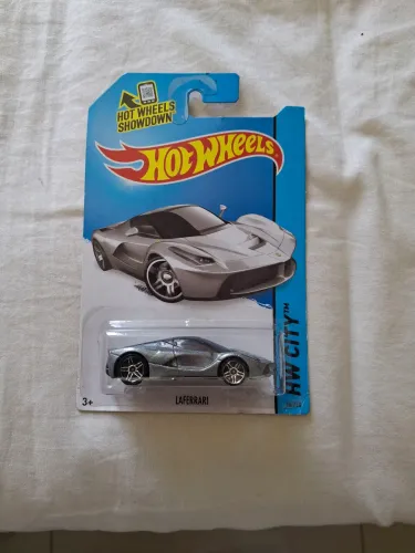 Hot Wheels Ferrari La Ferrari 2014 original