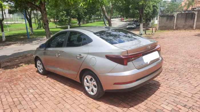 Hyundai HB20S Comfort Plus 1.0 Flex 12V Mec. 2025
