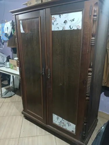 ARMARIO ANTIGO RELIQUIA 