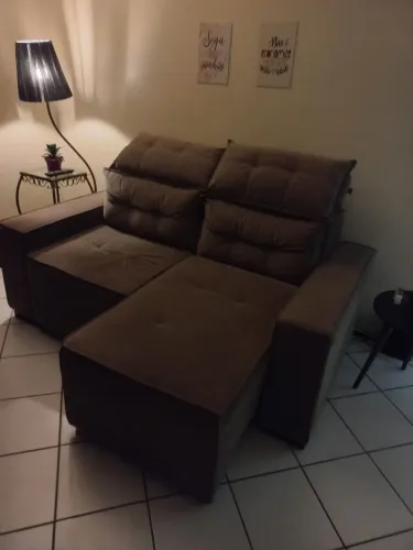 Vendo sofá 2 lugares, retrátil e reclinável