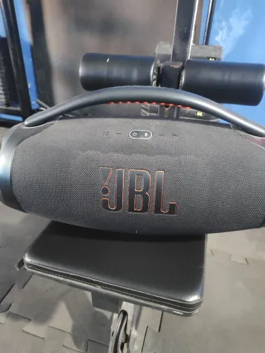 Vendo JBL em perfeito estado