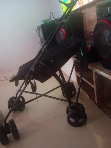 Carrinho de bebê para passeios 