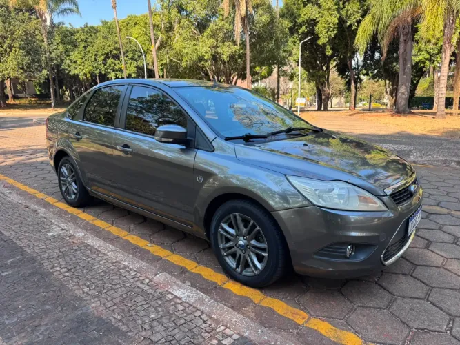 Ford Focus Sedan 2.0 16v/2.0 16V Flex 4P 2012