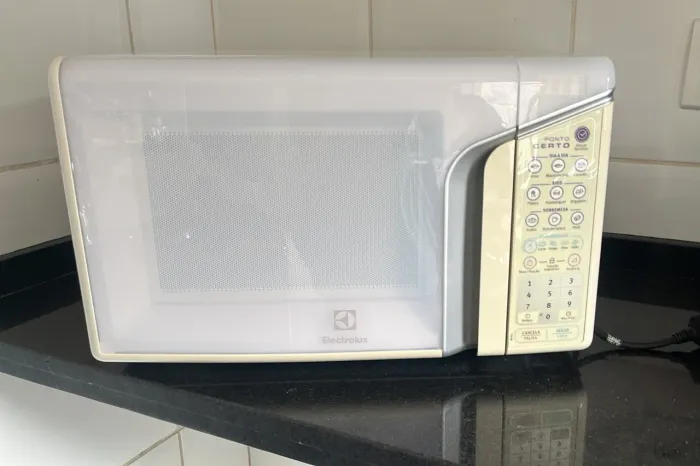Microondas, Painel de Televisão e Liquidificador
