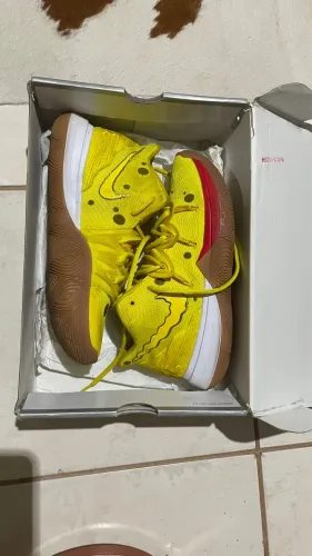 Kyrie 5 Bob Esponja ORIGINAL