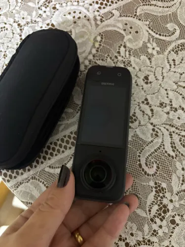 Insta 360 X4