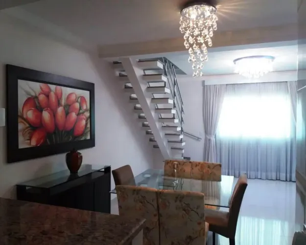 Casa para locação na Vila Moinho Velho - São Paulo-SP: 3 quartos, 1 suíte, 2 salas, 2 banh