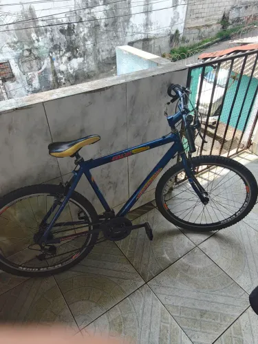 BICICLETA ARO 26 COM DEFEITO