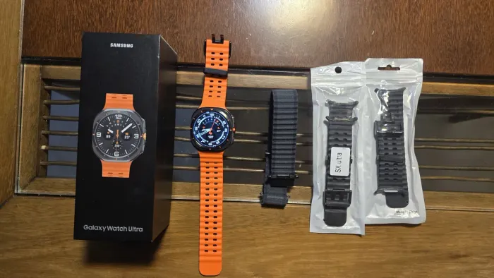 Galaxy Watch Ultra + 3 pulseiras extras