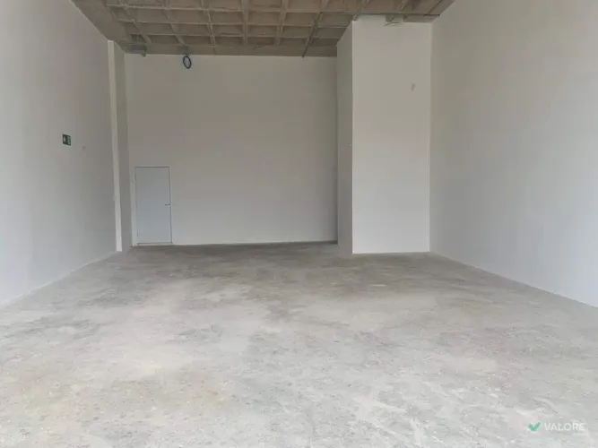 LOJA COM 96m² PARA ALUGAR - VALE DO SERENO