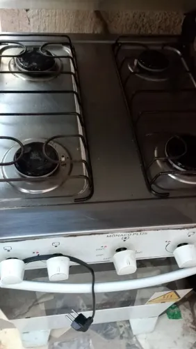 Fogão atlas usado, 4 bocas, acendimento automático e forno tudo funcionando normalmente
