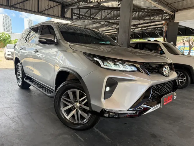 Hilux SW4 2018 SRX 4X4 2.8 Dies. Aut. Transformada p/ Diamond 