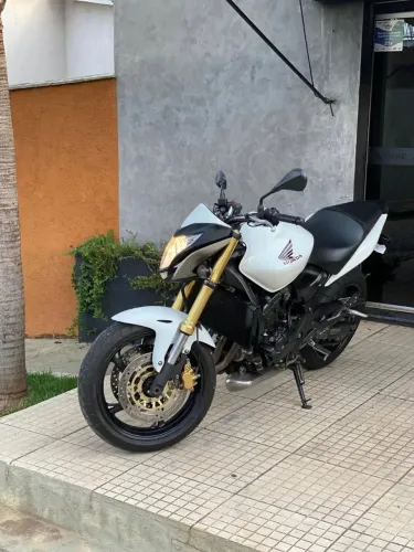 Vendo 600 Hornet nova 