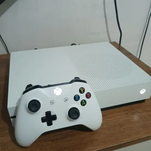 Vendo Xbox one s