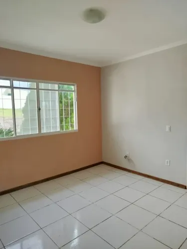 CASA EM CONDOMINIO FECHADO EM MONTE MOR PARA LOCAÇÃO
