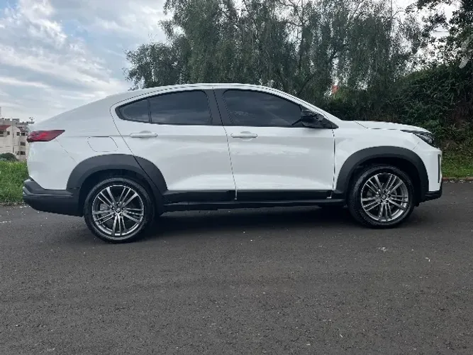 Fiat Fastback 1.0 200 Turbo Flex AUT 2024