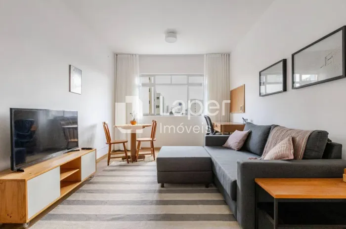 Apartamento com 55 m² à venda no bairro Aclimação.