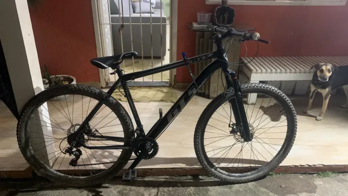 Bicicleta semi nova Aro 29