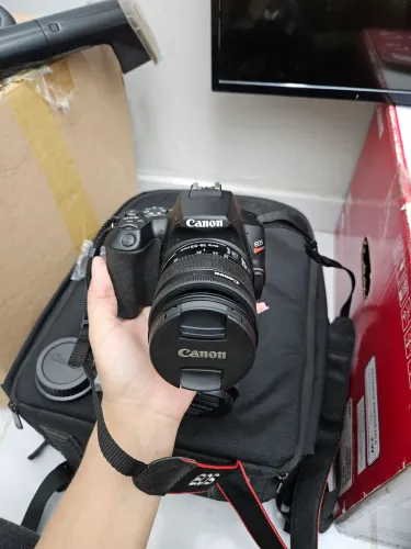 ? Canon EOS Rebel SL3 + Kit Completo - Excelente Estado