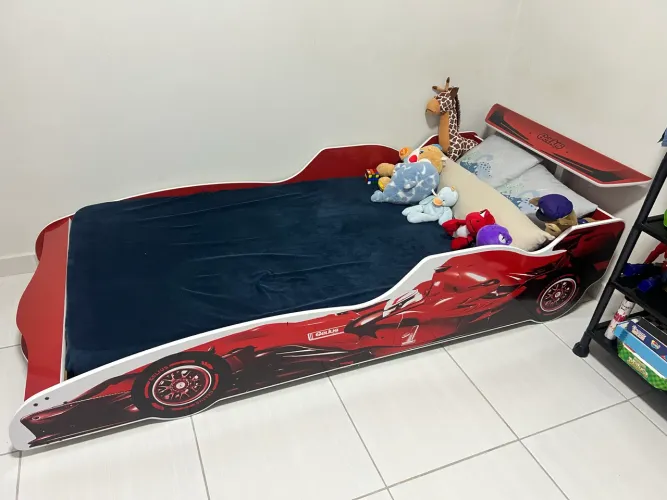 Cama com Tema Carro Infantil 