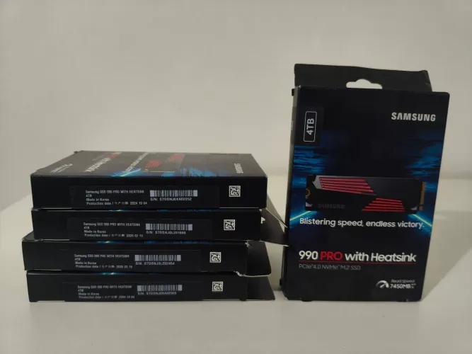 (Novo Lacrado) SSD NVME 4TB Samsung 990 PRO Heatsink Dissipador PS5 e PC 