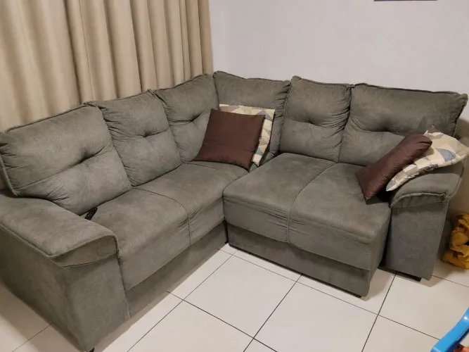 Sofá super confortável, semi novo