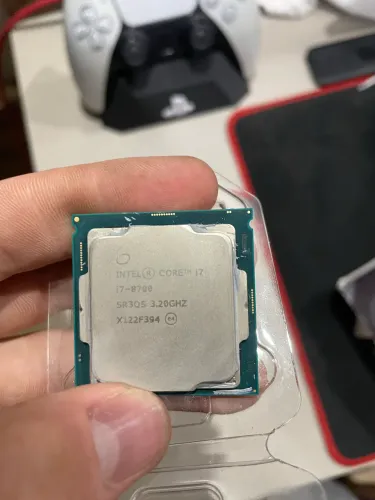 I7 8700