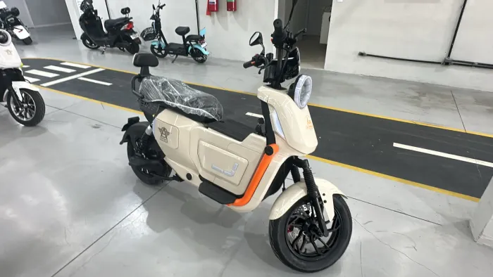 Scooter elétricas Angie H2
