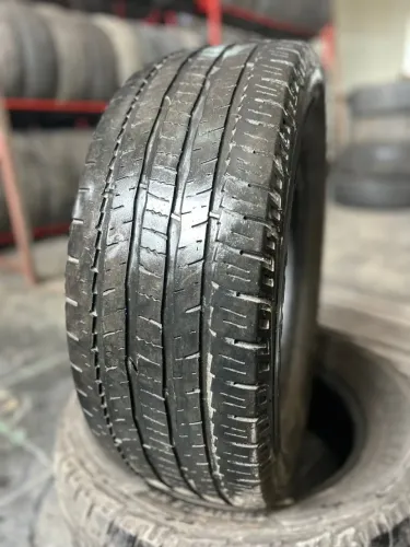 Pneu Goodyear bom 235/60/16