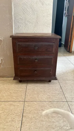 CRIADO MUDO RETRÔ DE MADEIRA