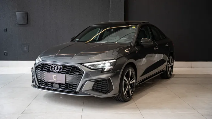 Audi A3 Sedan S-line 2.0 TFSI S-tronic 2023