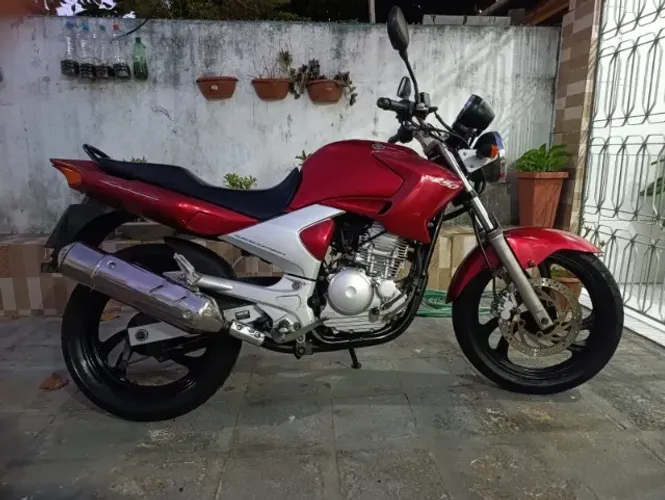 Yamaha Fazer 250 2008 - 42.000 km - muito conservada, praticamente NOVA