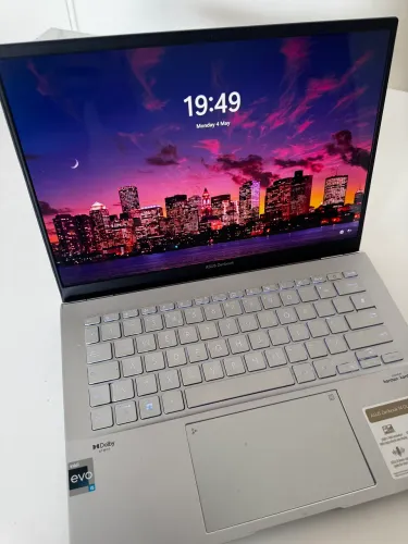Zenbook 14 OLED (UX3402, 13th Gen Intel)
