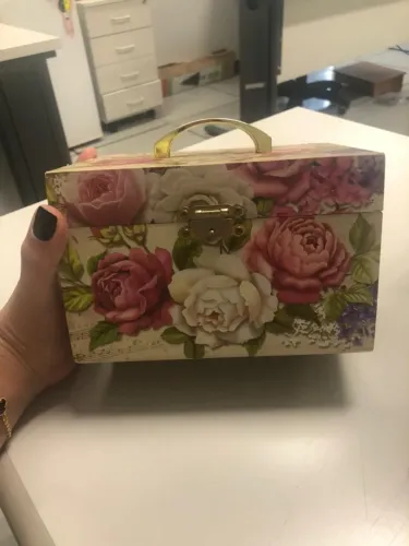 Porta-joias em MDF floral vintage 