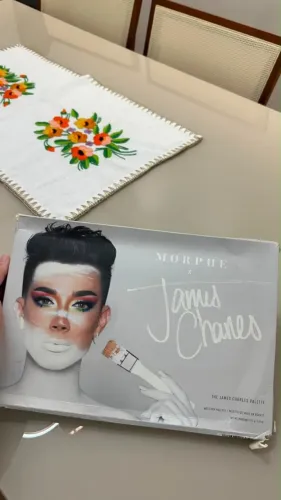 Paleta de Sombras Morphe x James Charles - Original e Nova (Sem Uso)
