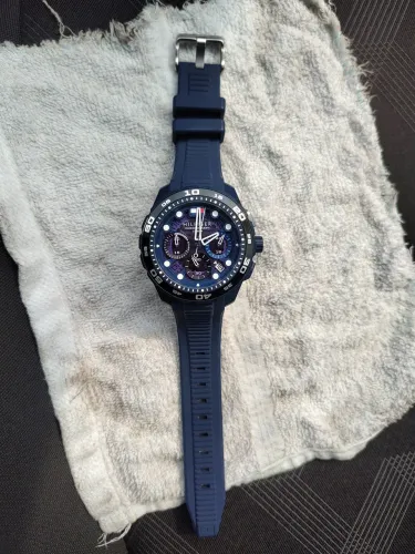 Relógio masculino Tommy original pulseira de borracha 450,00