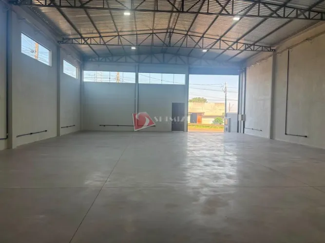 Barracão para alugar em Maringá, Jardim Colina Verde, com 341.6 m²