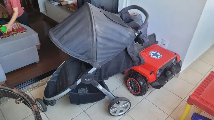 Carrinho Britax B-Agile - O "Tanque de Guerra" dos Carrinhos (Suporta 25kg)